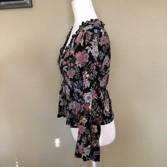 American Rag black floral long sleeve blouse - Picture 7 of 9